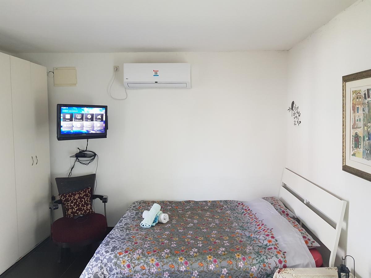 A Pastoral B & B Giv'at Ada Ngoại thất bức ảnh