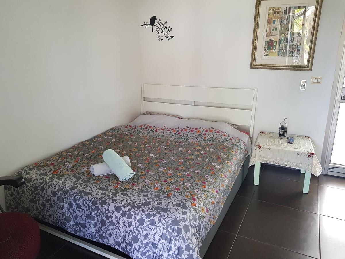 A Pastoral B & B Giv'at Ada Ngoại thất bức ảnh