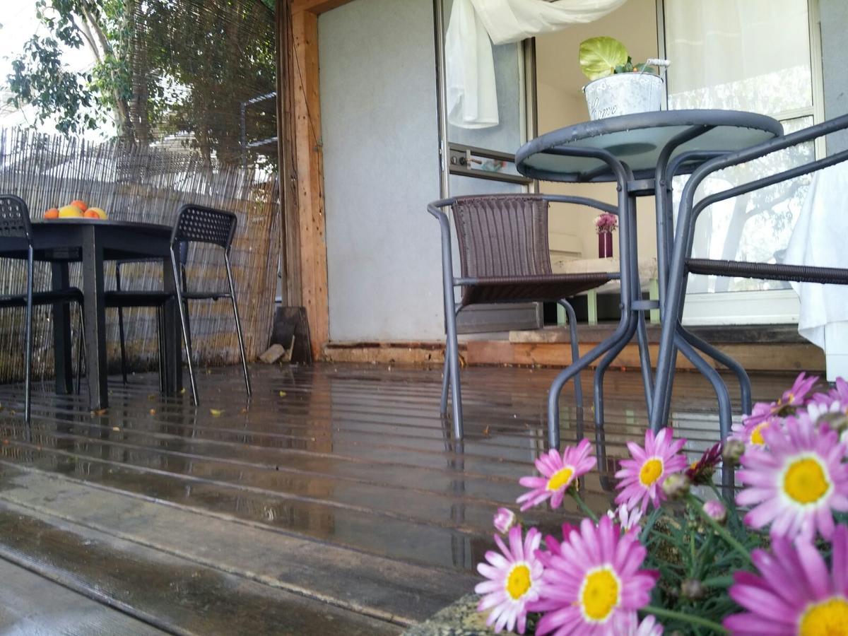 A Pastoral B & B Giv'at Ada Ngoại thất bức ảnh